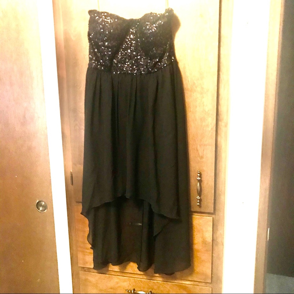 Black strapless party dress